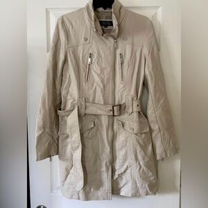 Kenneth Cole Women’s Faux Leather trench coat Medium Beige